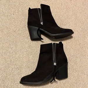 H & M black faux suede booties size 40